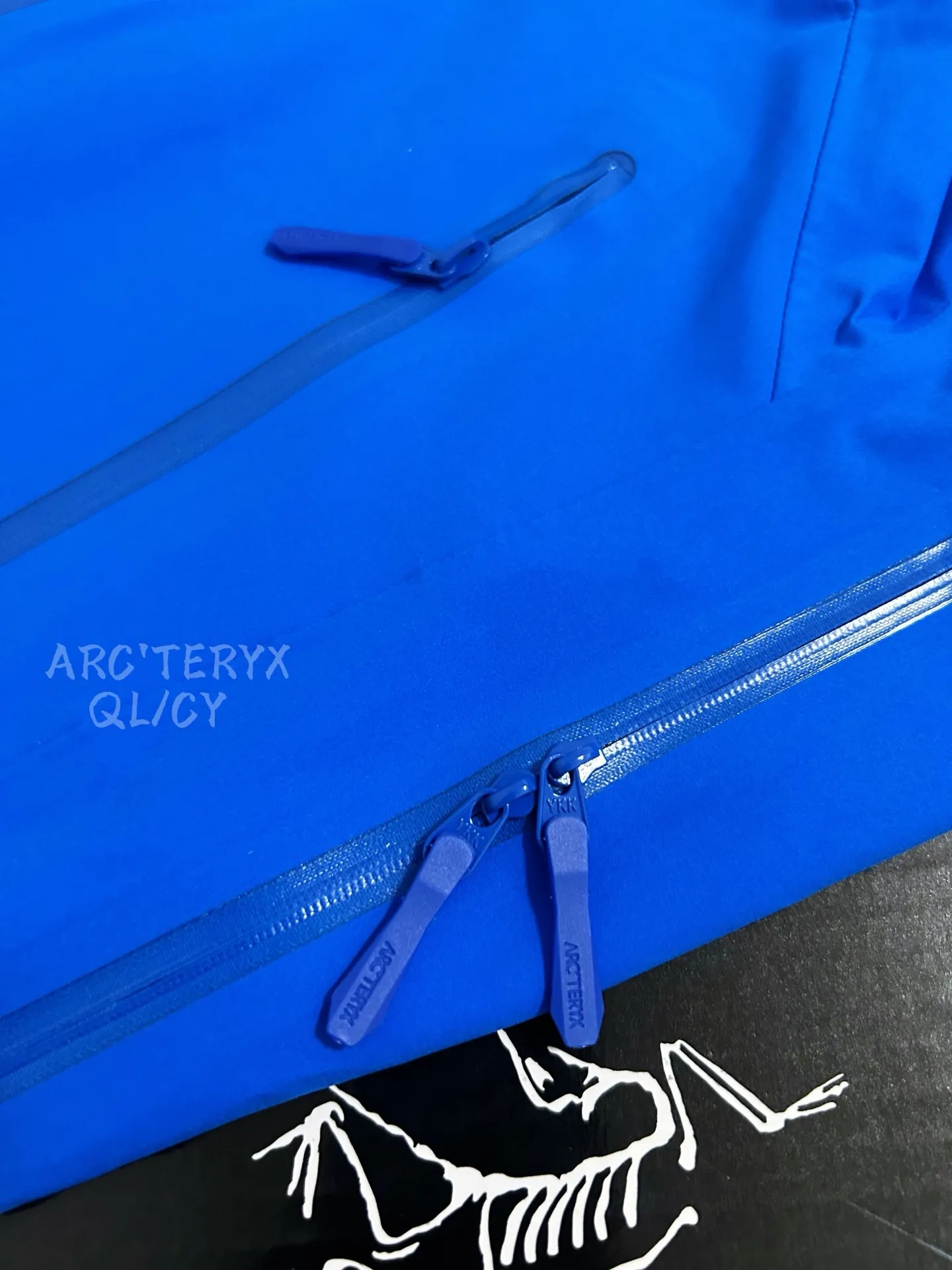 B 01 ARC/BETA SV（2026New Arrival） ！ ！ Beta SV Wear-Resistant ：2026New Arrival 100D 3L GORE-TEX Pro e PE ， Wear-Resistant， 。 MICRO-GRID® ， Breathable 。 ： Beta Series ， ， ， 。 Storm Hood™ 、 ， WATERTIGHT ， 。 RECCO® ， 。 ， 。 Beta SV ，Severe Weather 。 GORE-TEX Pro e PE Breathable ， 100D ， Wear-Resistant， 、 、 。 、 RECCO ， ； 、 、 Breathable ， 、 ， 。 ， ， ， 。 ， 。 、 ， 。 Beta SV， 。 Breathable ， ， ， 。 ， ， 。 ：Black， ， ，
